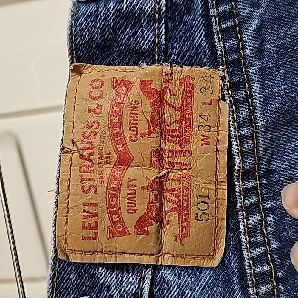 Levi's Vintage 501 Button Fly Distressed - Picture 3 of 9